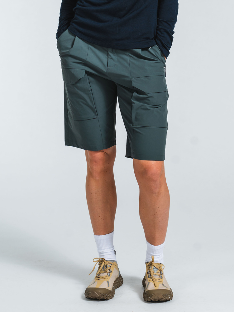 W Lofoten Cargo Shorts