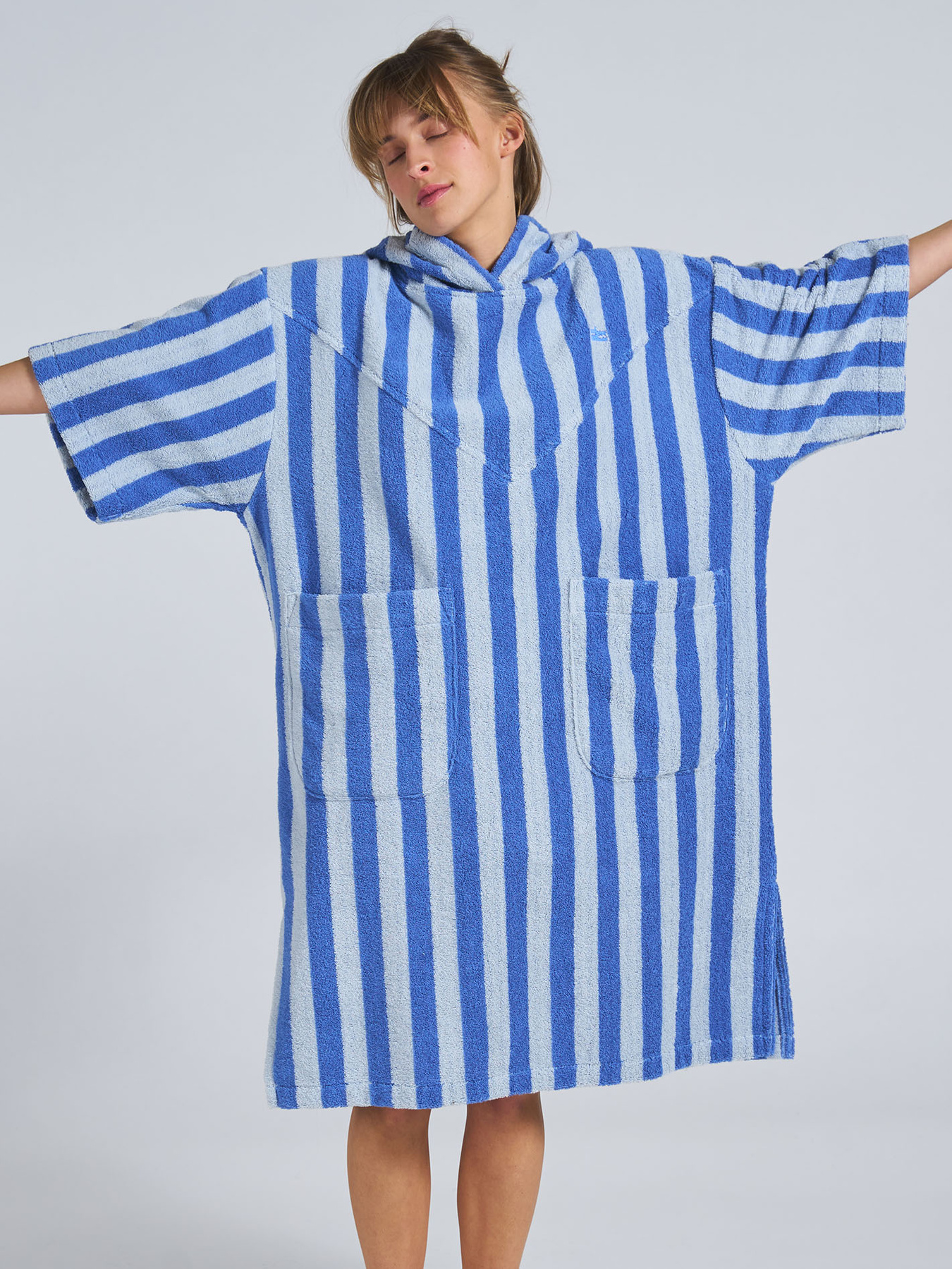 U Torö Short Sleeve Towel Poncho