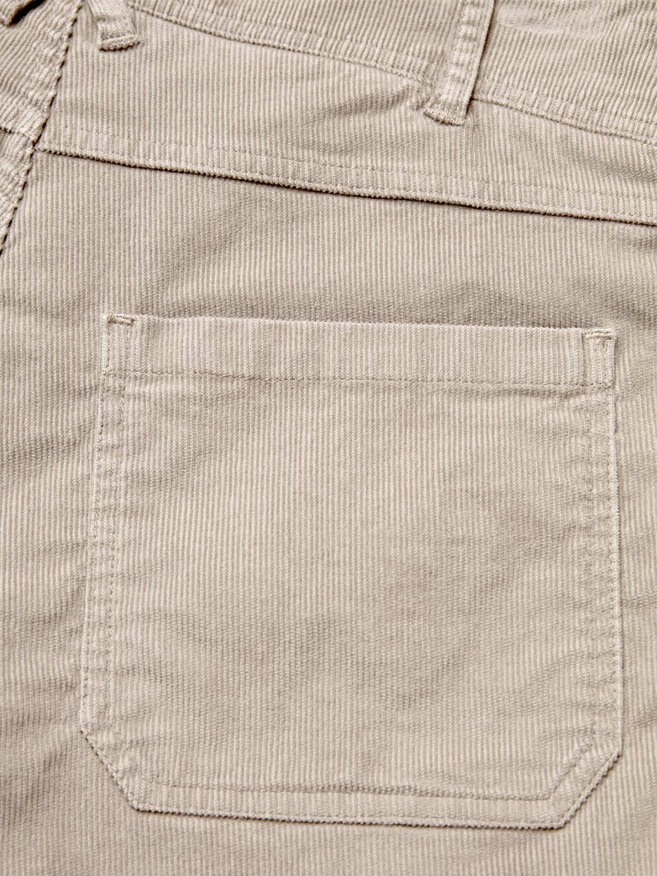 W Vaxholm Corduroy Shorts