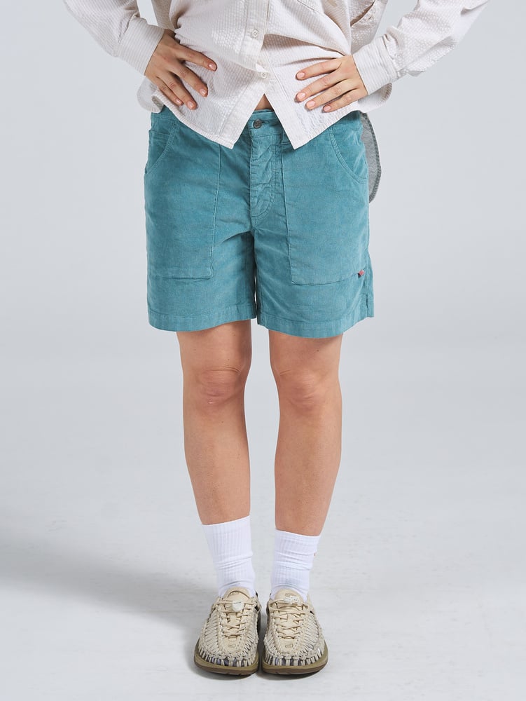 W Vaxholm Corduroy Shorts