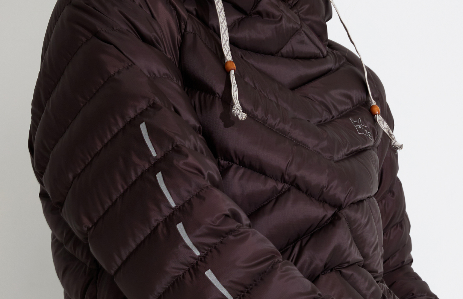 W Älgön Down Hood Anorak Jacket
